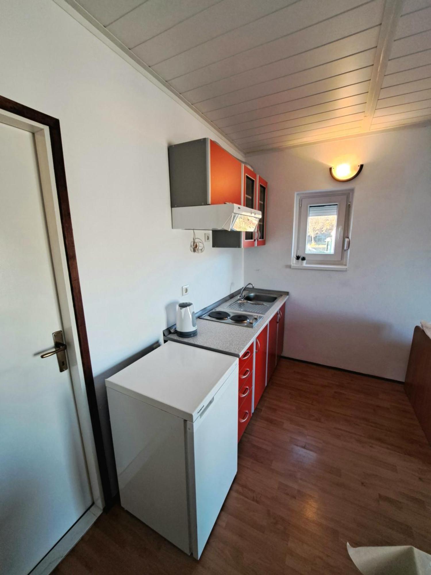 Apartments Maruna มาสเลนีซา ภายนอก รูปภาพ