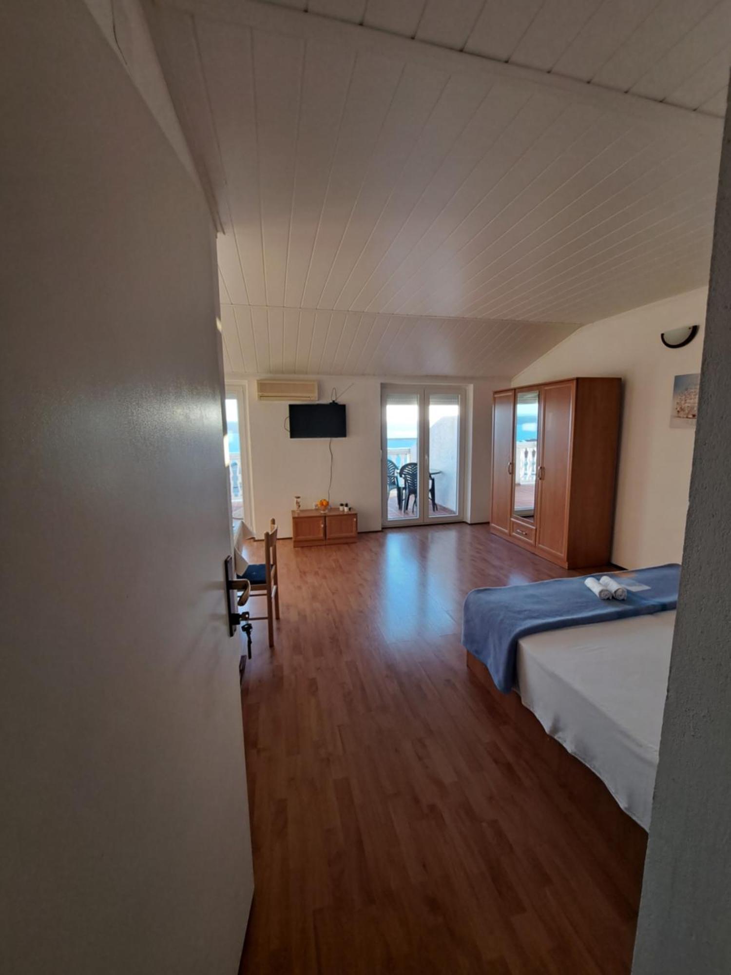 Apartments Maruna มาสเลนีซา ภายนอก รูปภาพ